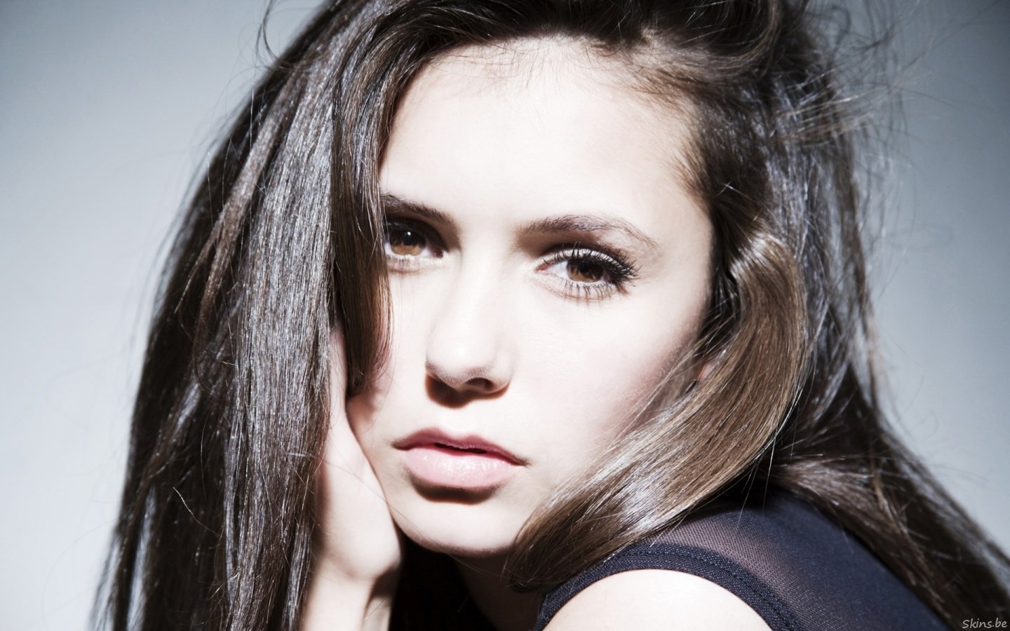 nina-dobrev-1440x900-37093 -  